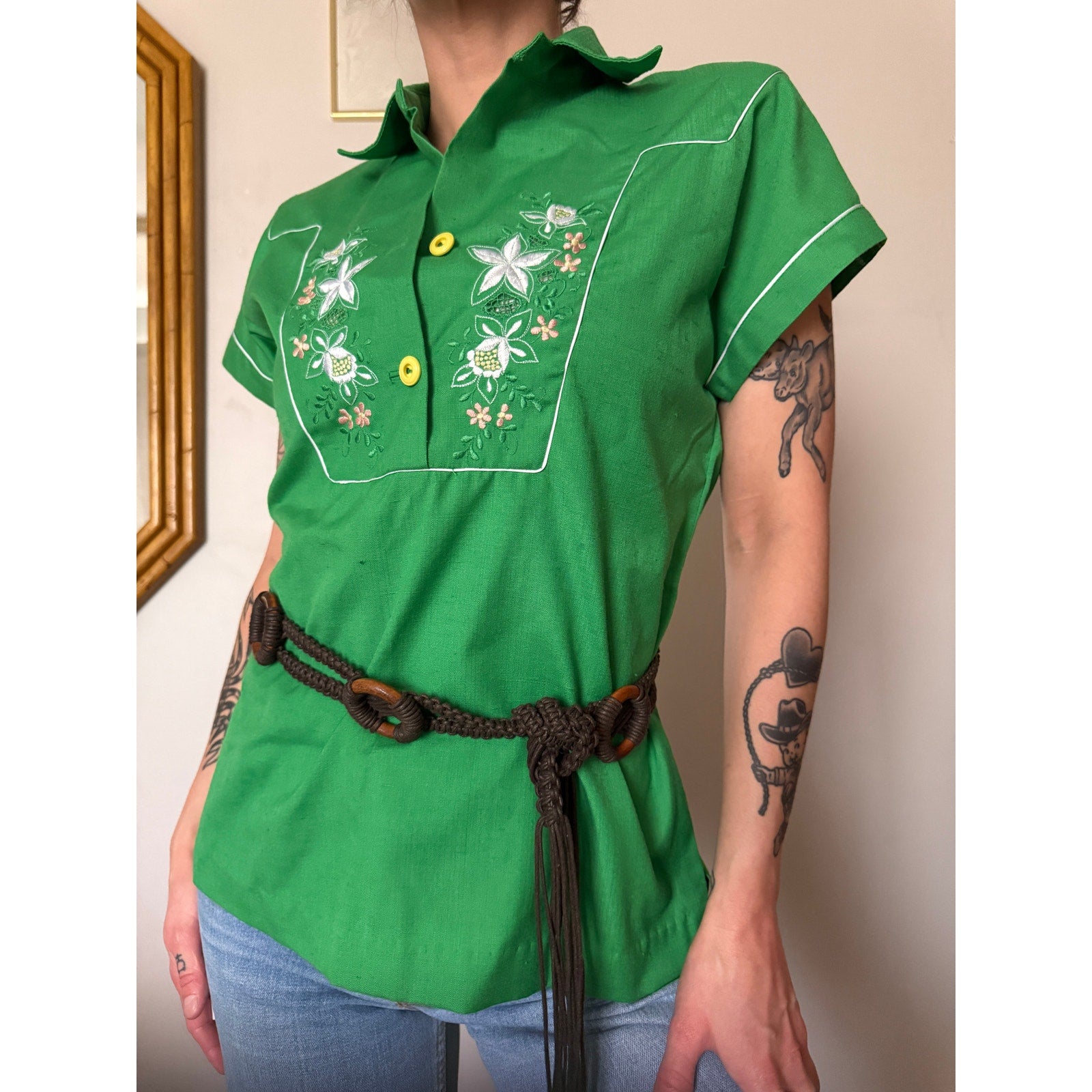 1970s Embroidered Short Sleeve Tunic Blouse | Size M