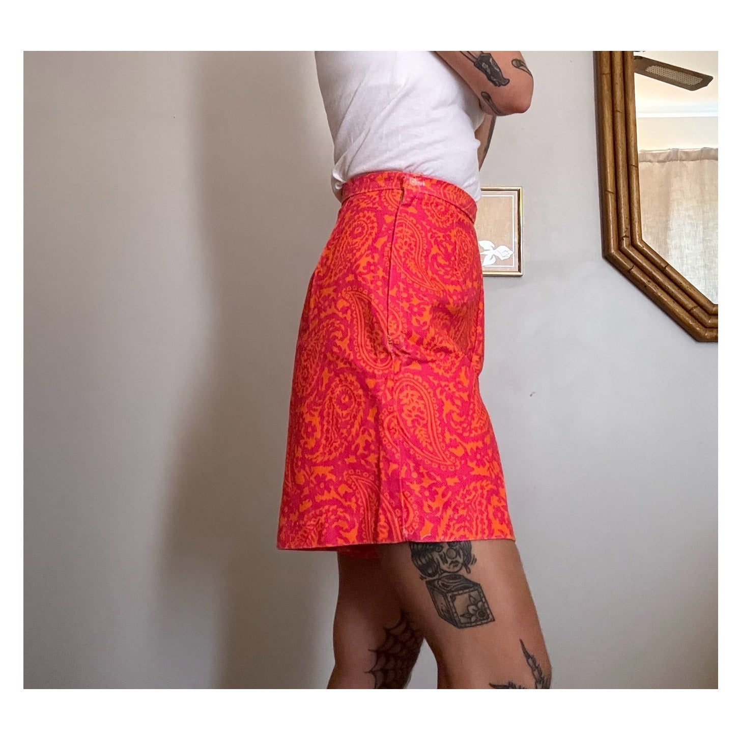 Vintage 60s Groovy Hot Pink & Orange Bermuda Shorts | Size XS