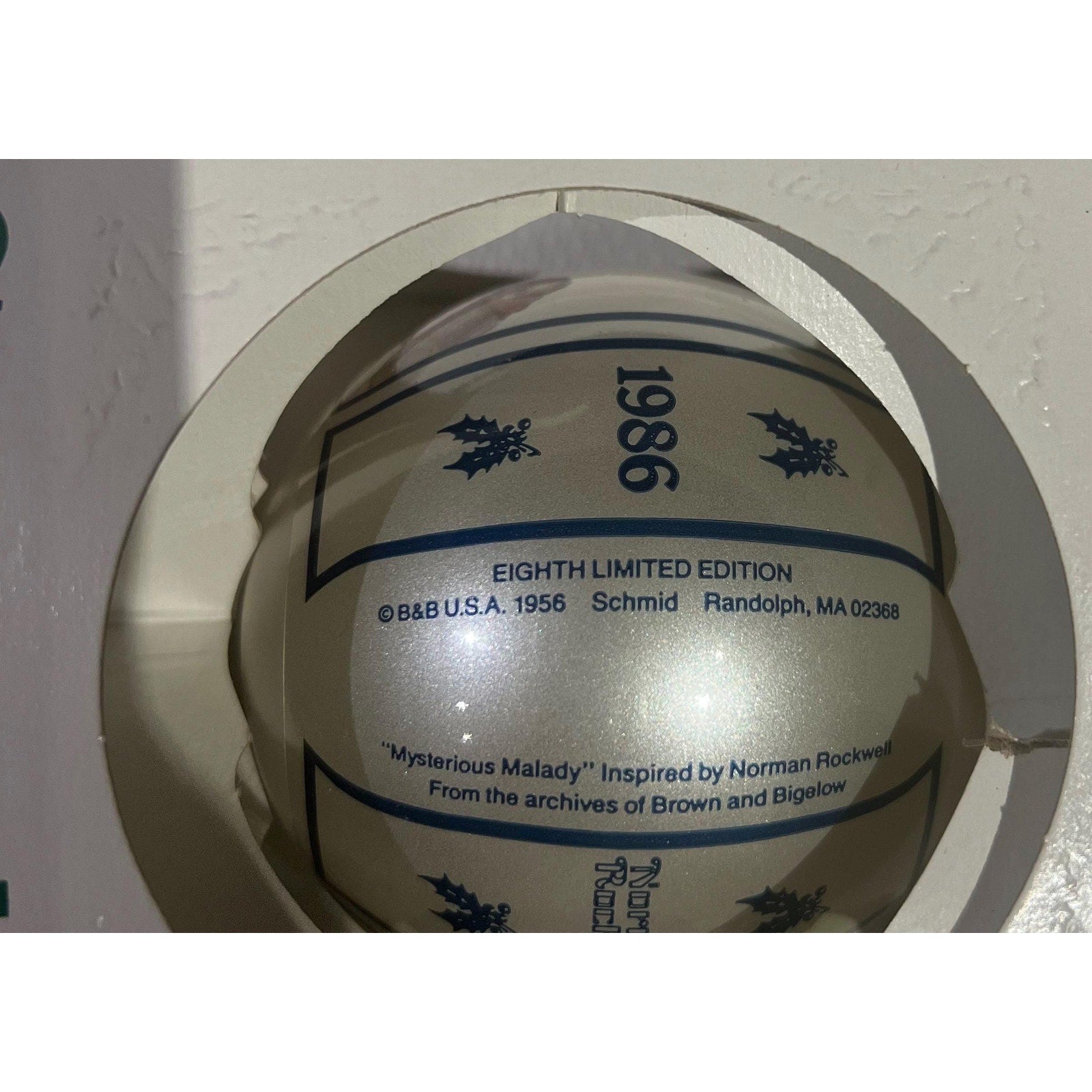 Limited Edition Norman Rockwell Collector Christmas Ornament 1986