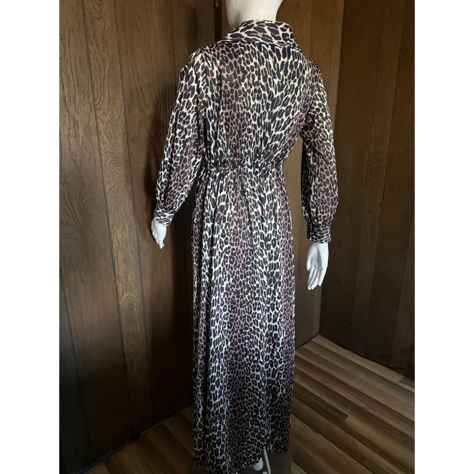 1970s Butterfield 8 Leopard Print Balloon Sleeve Maxi Shirt Dress