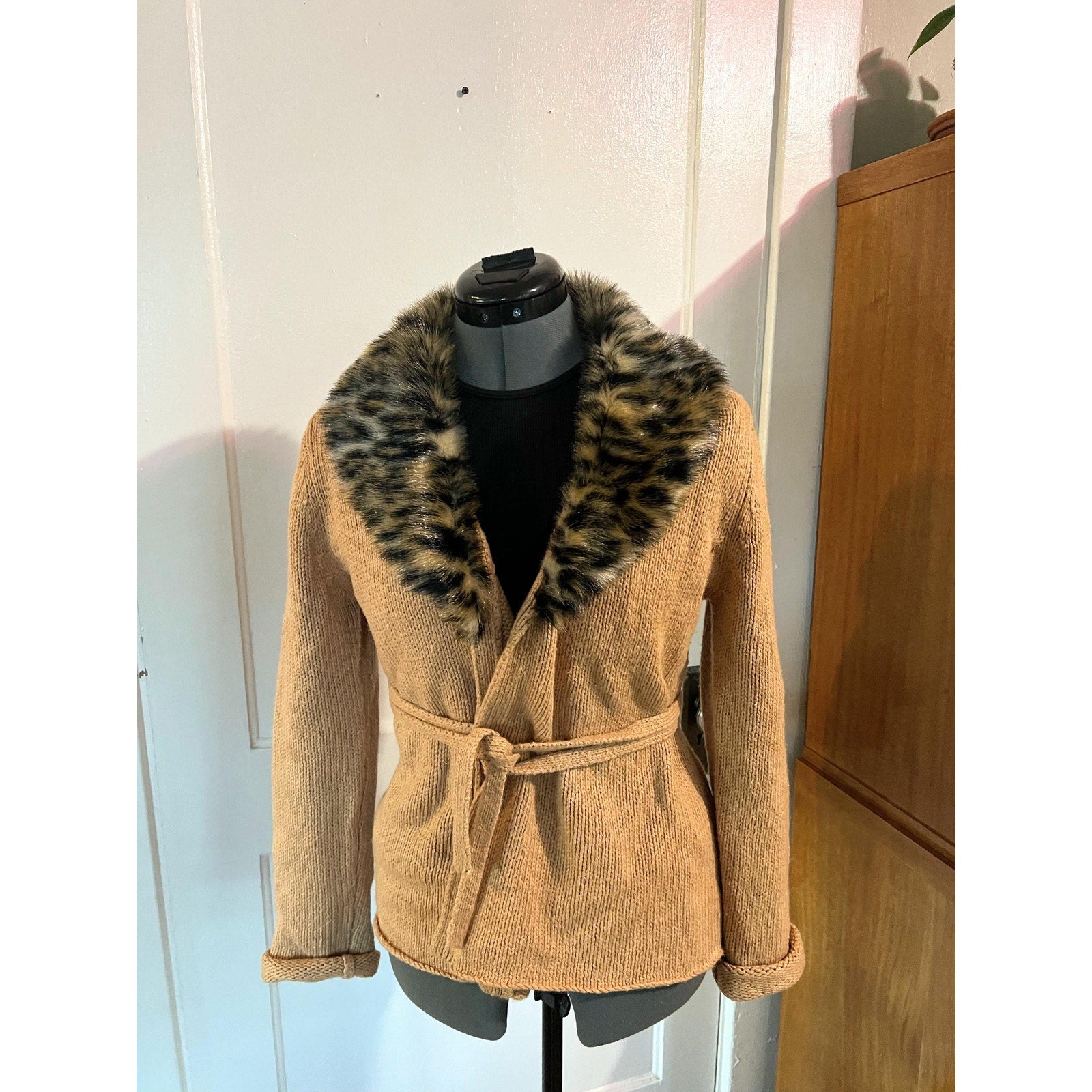 90s Vintage Leopard Print Faux Fur Collar Wrap Cardigan
