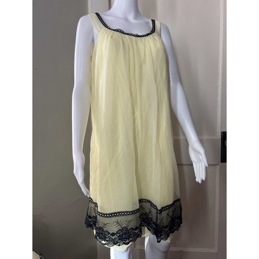 1960s Baby Doll Lingerie Nightgown - Yellow Chiffon and Black Lace | Free Size