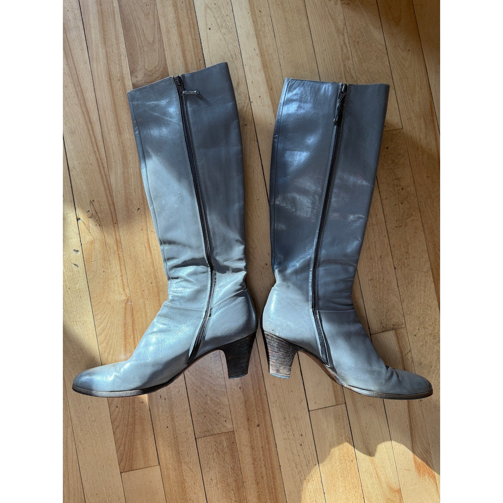 Vintage Salvatore Ferragamo Gray/Taupe Knee High Leather Boots | 8.5