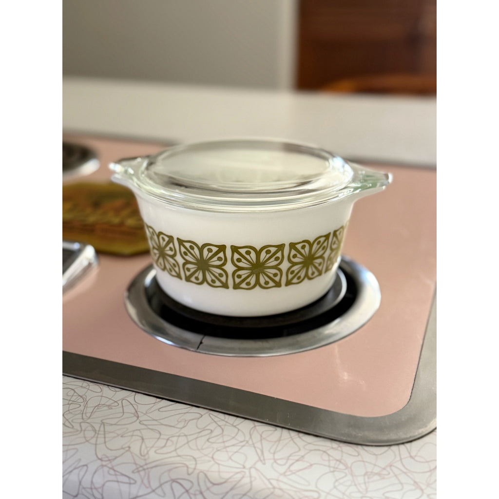 Vintage PYREX 1 QT Baking / Casserole Dish with Lid #473 Autumn Floral Verde