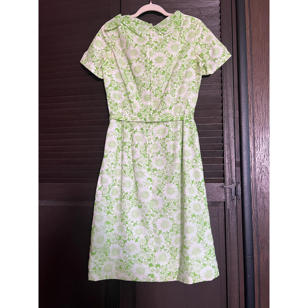 50s/60s Daisy Print Mod Wiggle Dress | 29" W - Medium