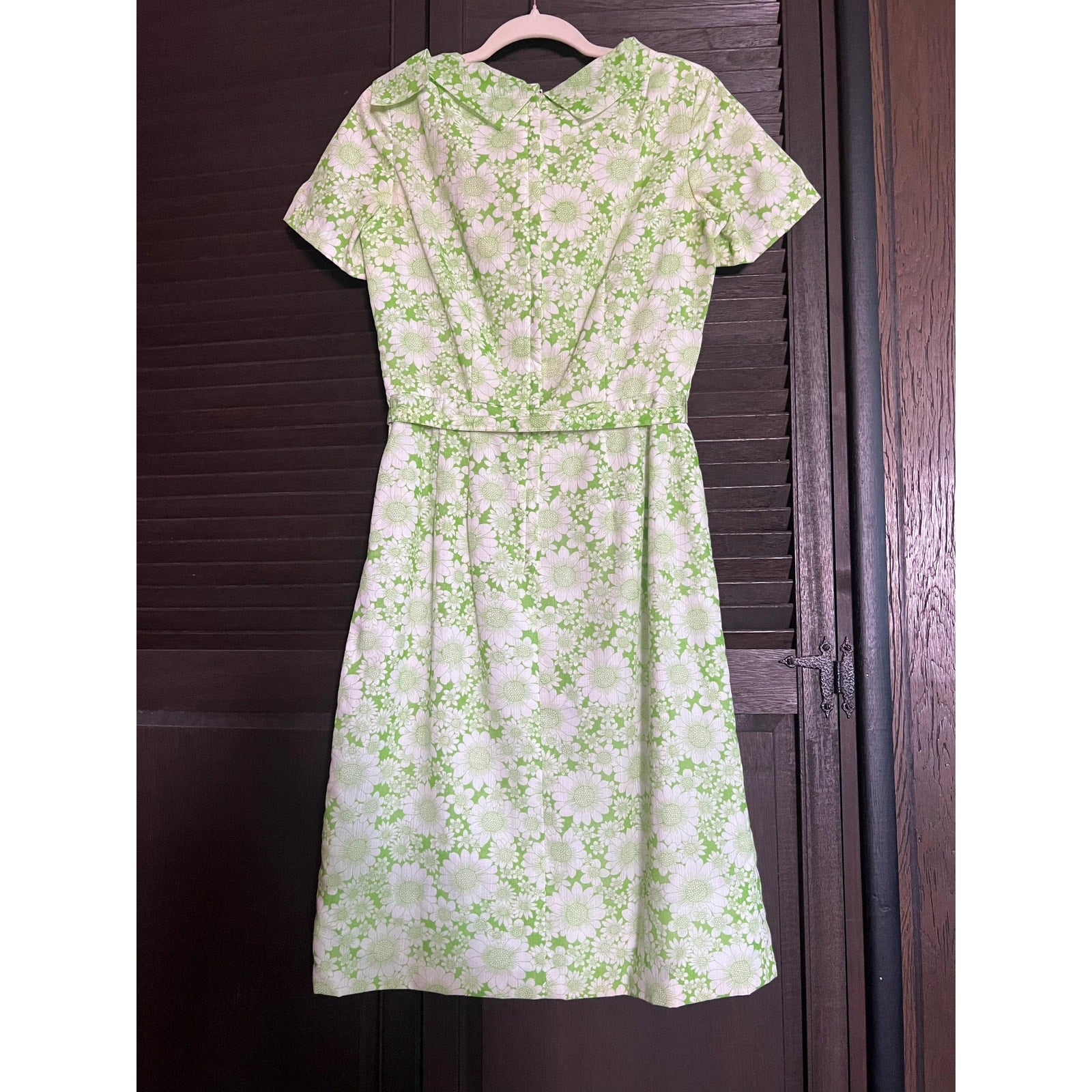 50s/60s Daisy Print Mod Wiggle Dress | 29" W - Medium