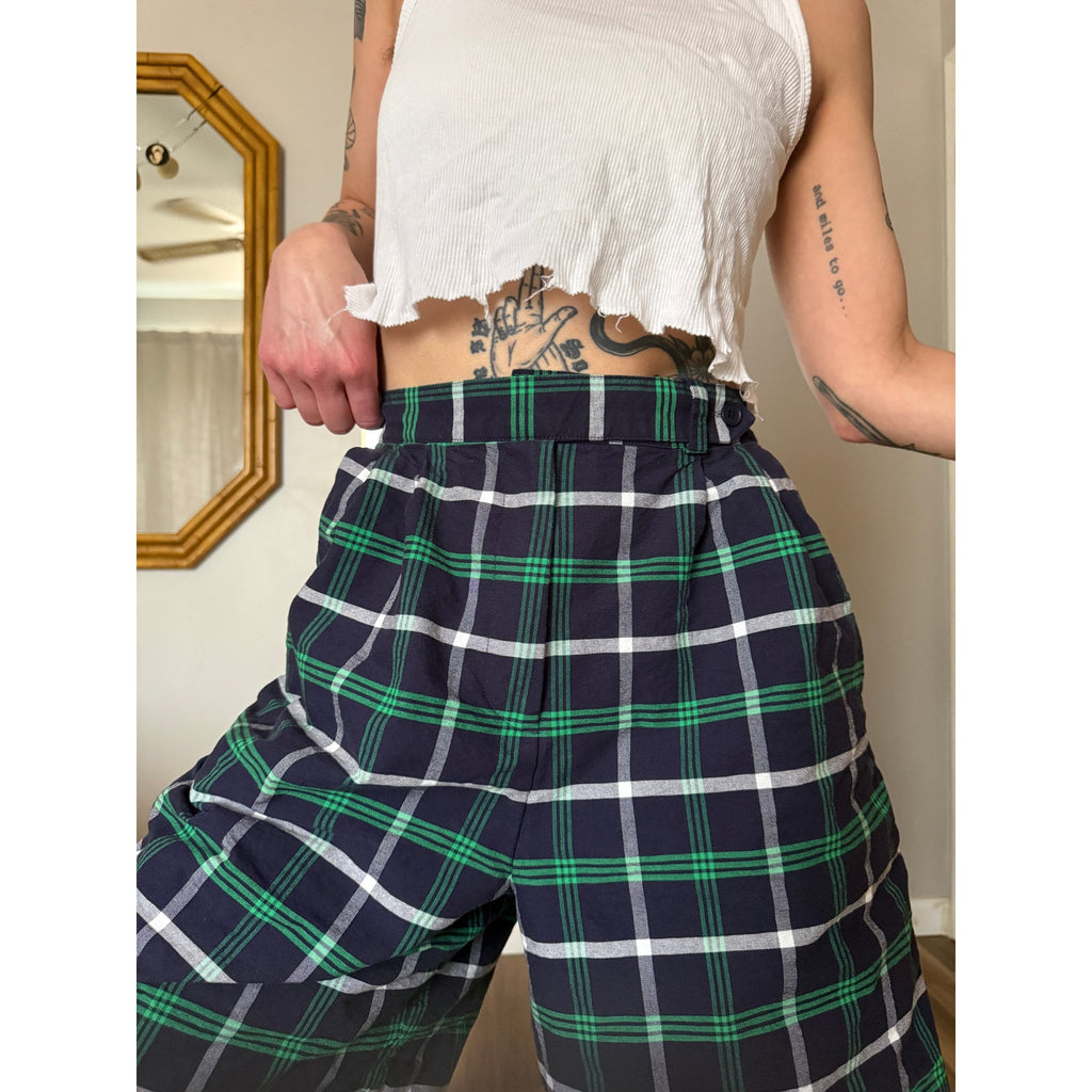1980s Plaid Wide Leg Pleated Trouser Shorts | Size XS/S | Country Suburbans