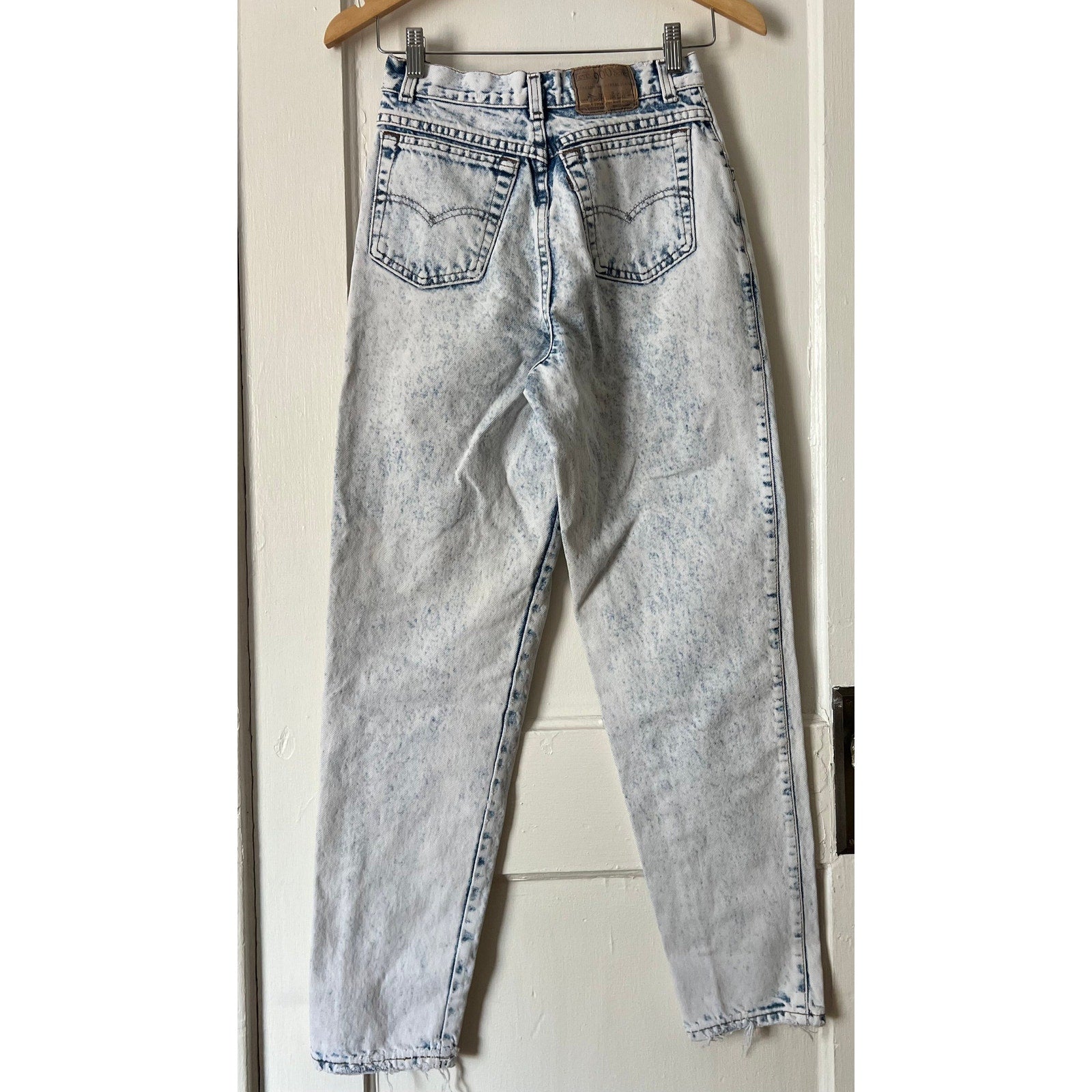 80s Levi's Jeans - Silver Tab 900 Series Distressed Acid Wash Denim | 26"W