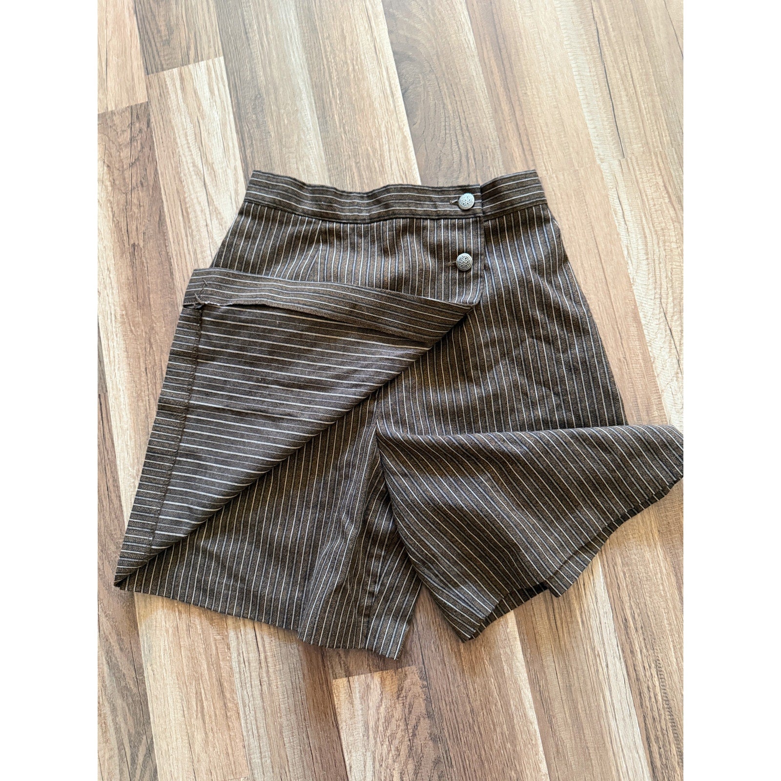 1980s Brown Pinstripe Wrap Skort | Ellen Ashley | Size Small Small