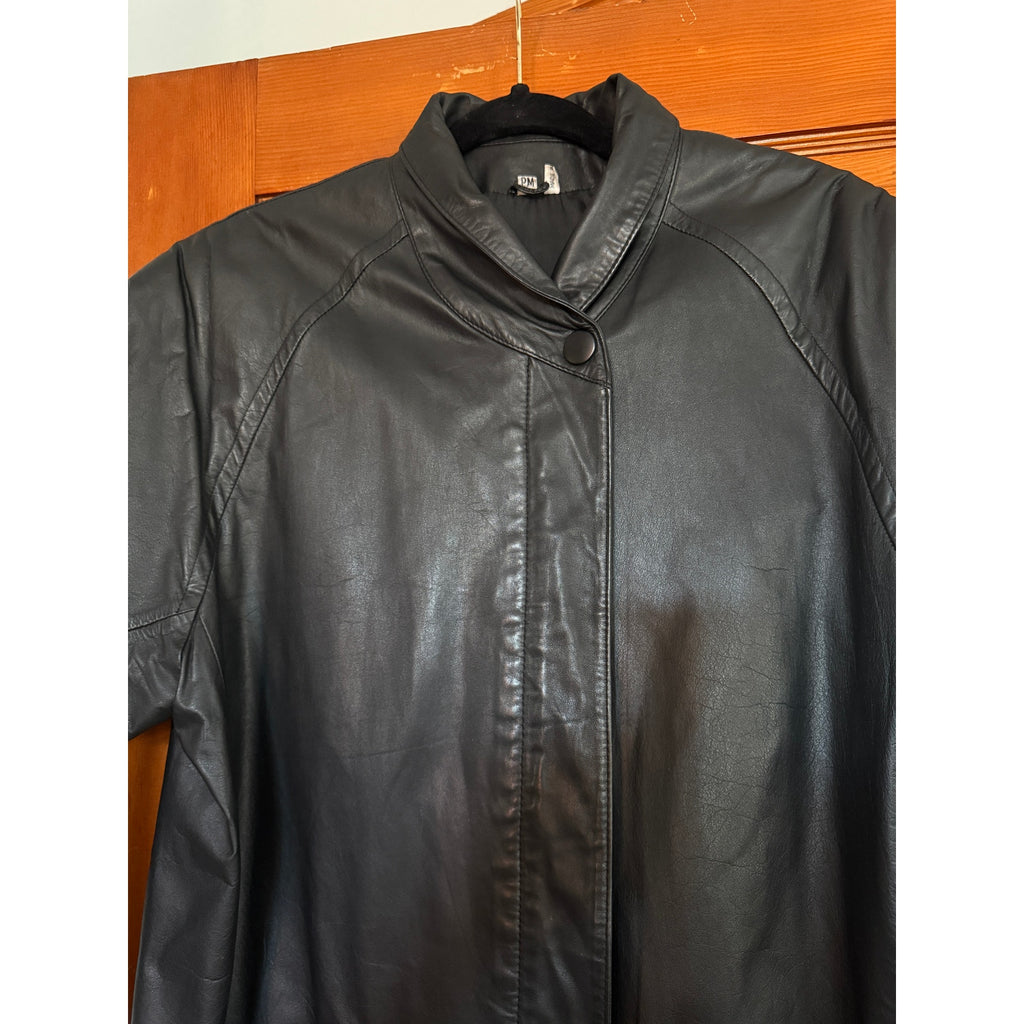 1980s Drop Sleeve Leather Smoking Jacket | Size Petite Medium