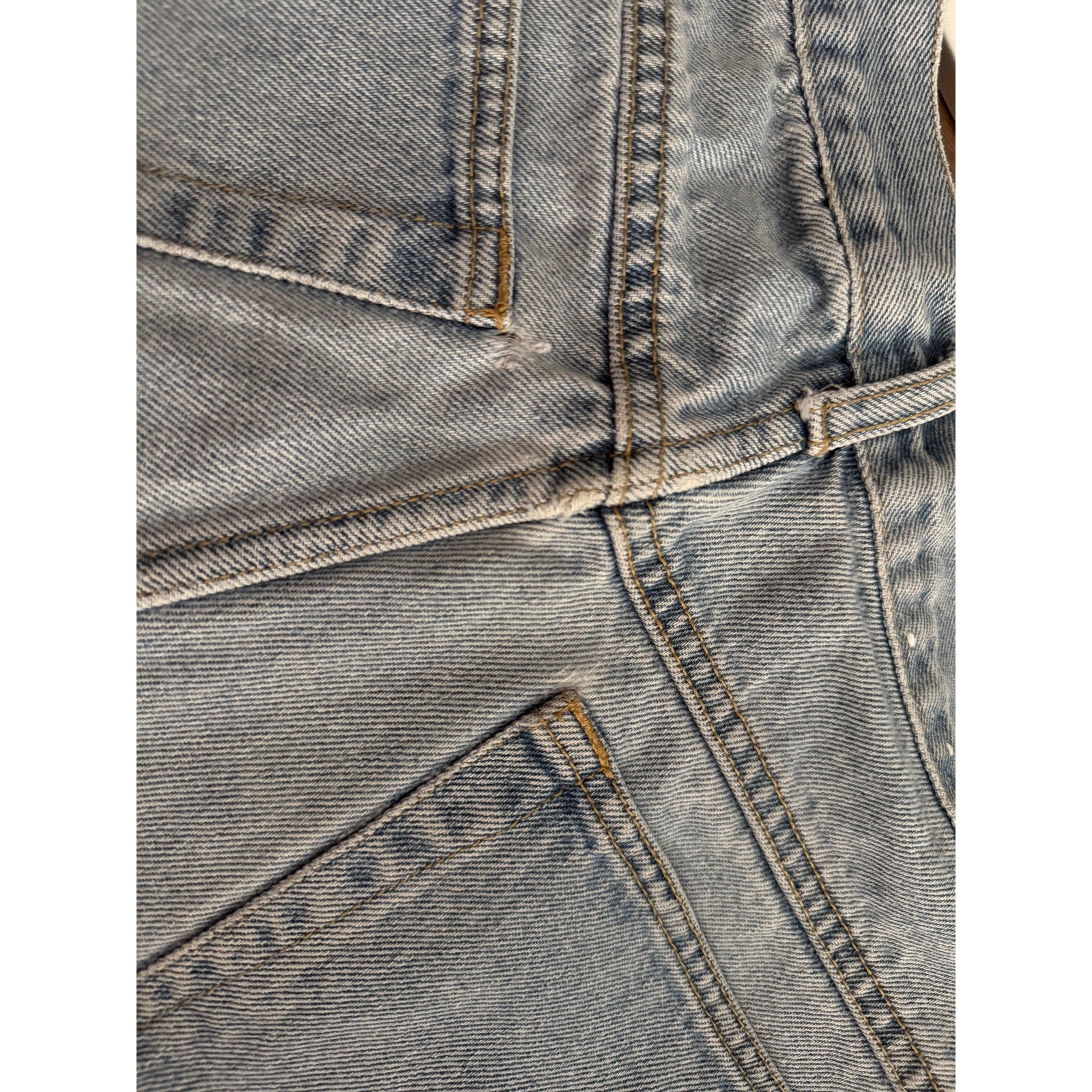 80s/90s Honors Light Wash High Waist Denim Shorts | 30W