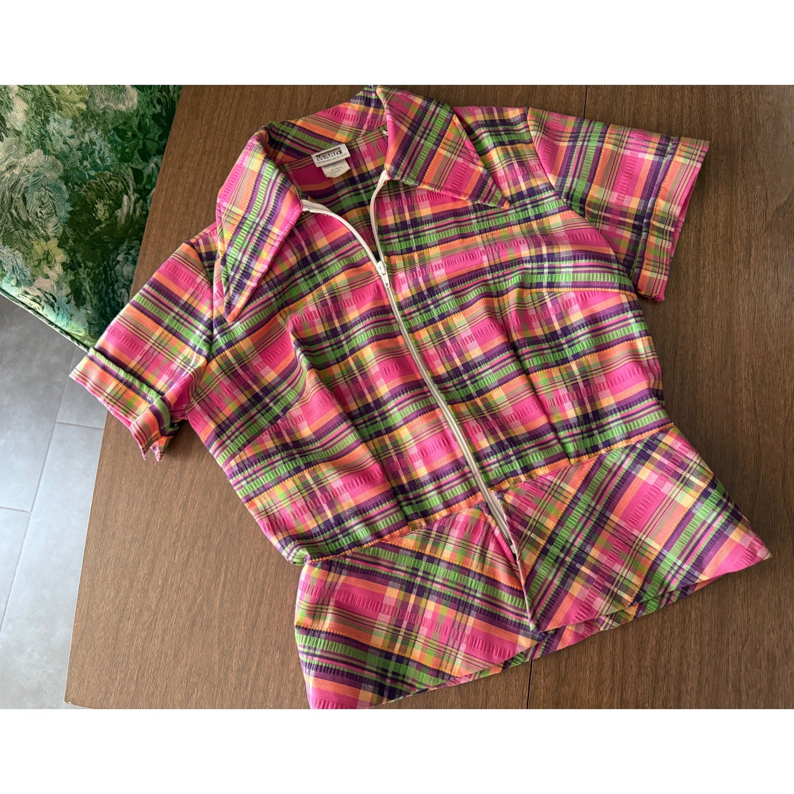 1970s Montgomery Ward Pink and Green Plaid Zip Up Peplum Shirt - Size S